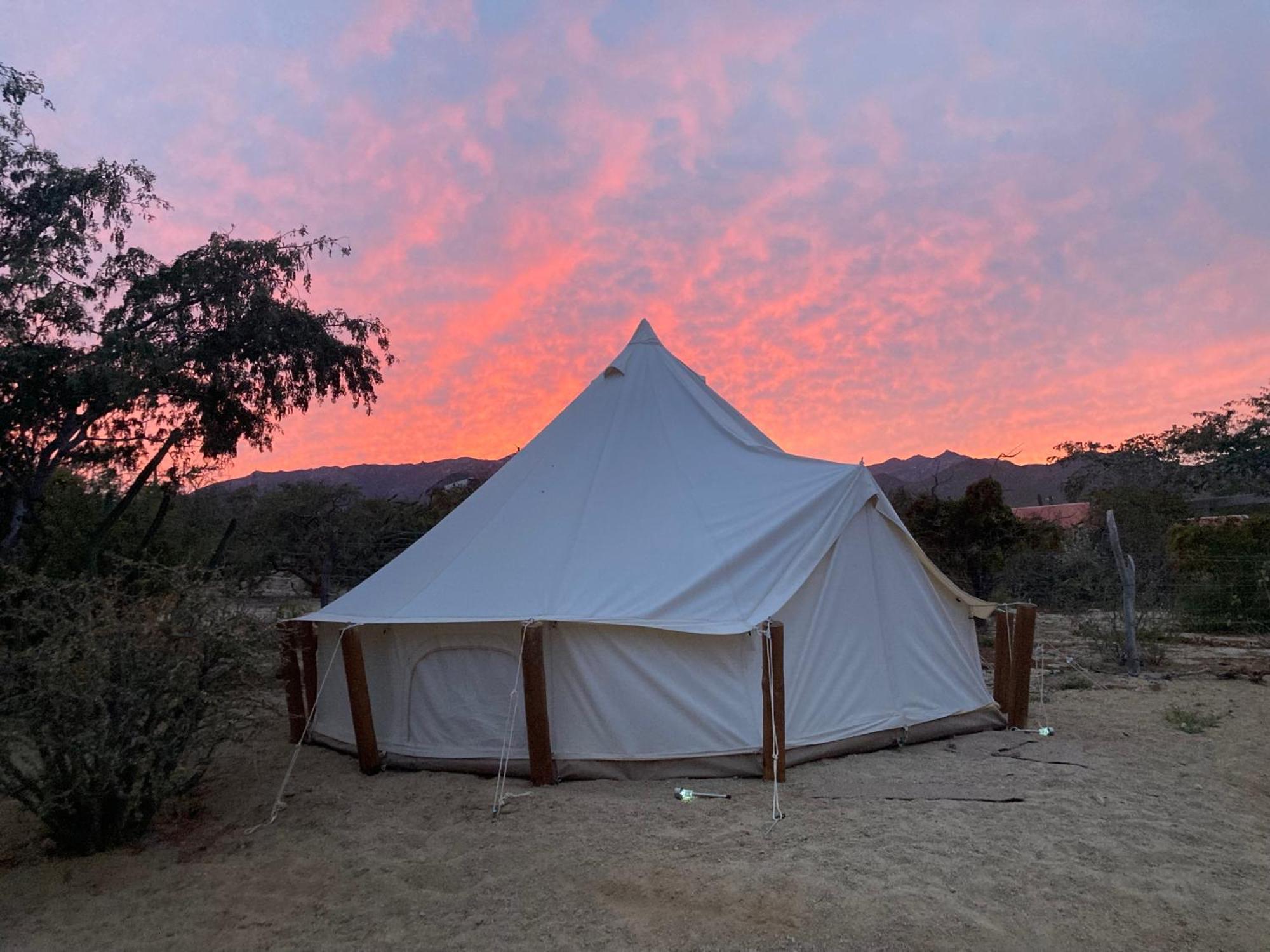 Hotel Glamping 3 Idiomas El Sargento Exterior foto